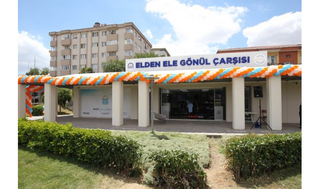 Gebze'de ihtiyaç sahiplerine kıyafet desteği