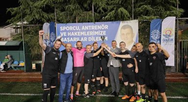 Gölcük Belediyesi 12. Birimler Arası Futbol Turnuvasında şampiyon Gençlik Spor
