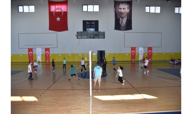 Kartepe'de yaz spor okulları sezonu açılıyor