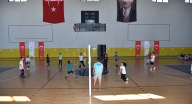 Kartepe'de yaz spor okulları sezonu açılıyor
