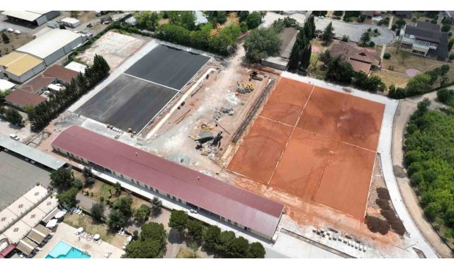 Kocaeli'nin dünya standartlarındaki tenis merkezinde tamamlanma oranı yüzde 80