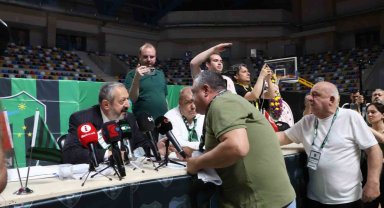 Kocaelispor'da olaylı kongre