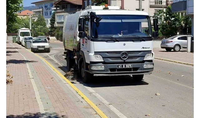 Körfez'de hummalı temizlik çalışması