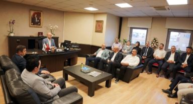 MHP Kocaeli tam kadro Şener Akın’a hayırlı olsuna gitti!