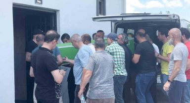 Öldürülen müdür yardımcısının cenazesi ailesine teslim edildi