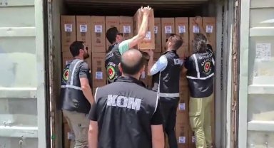 Yılport Limanı'nda 31 bin 500 paket gümrük kaçağı sigara ele geçirildi