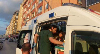 2 motosiklet kazaya karıştı, sürücüler yara almadan kurtuldu