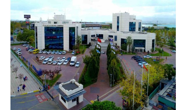 Büyükşehir belediyesinde görev değişimi