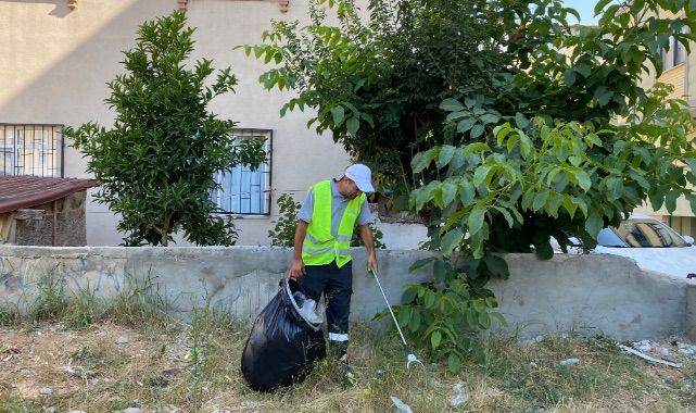 Darıca’da ekipler mahallelerde köşe bucak temizlik yapıyor
