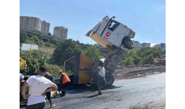 Devrilen tırın kupası şaha kalktı