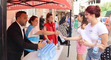 İzmit Belediyesi, KPSS'ye giren adayları yine yalnız bırakmadı