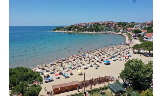 Kandıra'daki bazı sahillerde denize girmek yasaklandı