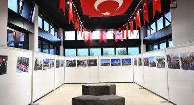 Kartepe'de "15 Temmuz Zamanı Durduran Gece Sergisi"