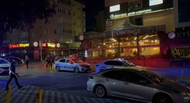Kocaeli'de 2 iş yeri motosikletli kişiler tarafından kurşunlandı