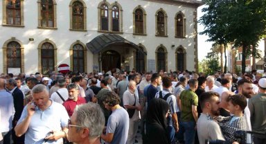 Kocaeli'de yüzlerce kişi Heniyye için toplandı