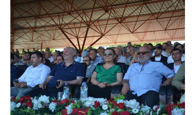 Kocaelili pehlivanları desteklemek için Edirne'ye gitti