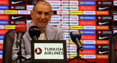 Necla Güngör Kıragası: "Mutlaka play-off'ta olacağız"