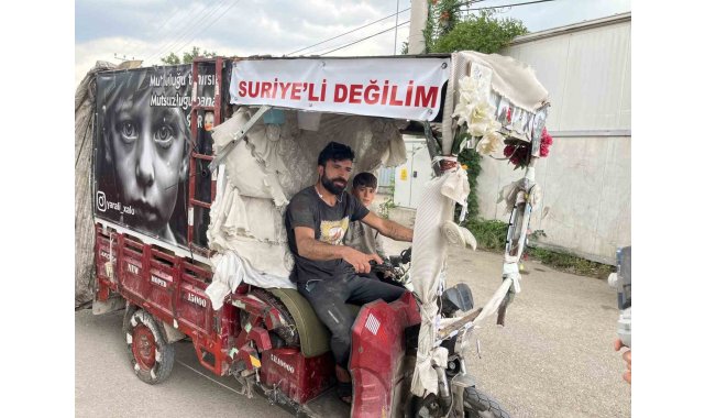 Suriyeli sanılmaktan korktu, motosikletine yazdı: "Artık önümü kesmiyorlar"
