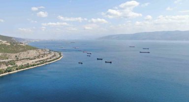 İzmit Körfezi'nde gemi yoğunluğu