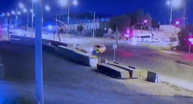 Kavşakta feci kaza güvenlik kamerasında: 1 ölü, 1 yaralı