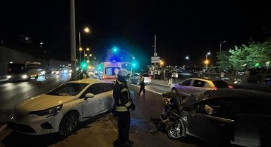 Kocaeli'nde zincirleme trafik kazası: 3 yaralı