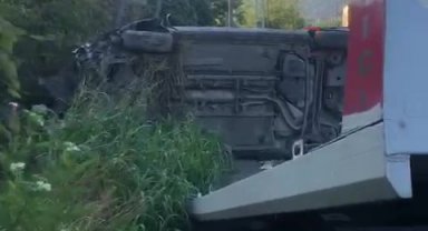 Kontrolden çıkan otomobil elektrik direğine çarparak yan yattı: 1 yaralı