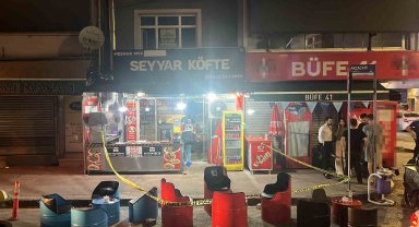 Motosikletli saldırganlar dehşet saçtı: Esnaf vuruldu