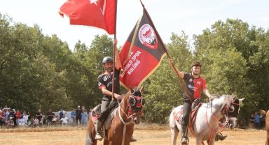 Piknikte Erzurum rüzgarı
