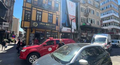 Solaryum cihazının kablosunda çıkan yangın korkuttu