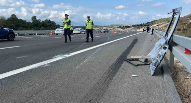 Tırla çarpışan aracın kapısı koptu: Yolcu yola düştü