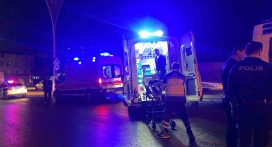 4 aracın karıştığı zincirleme kazada 3 kişi yaralandı
