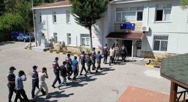 Fındık hırsızlarının hayali jandarmanın planıyla suya düştü: 22 gözaltı