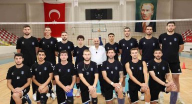 Gebze Belediyesi Voleybol Takımı hazırlık turnuvasına çıkacak