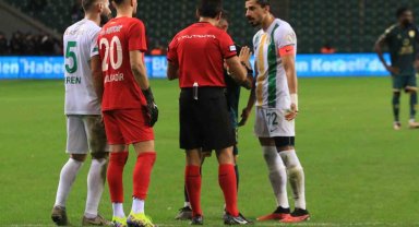 Kocaelispor - Şanlıurfaspor maçının devre arasında maça çıkmama krizi yaşandı