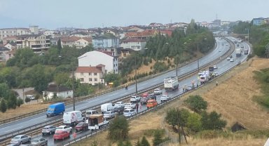 TEM'de yağmur sebebiyle kaza: 8 yaralı