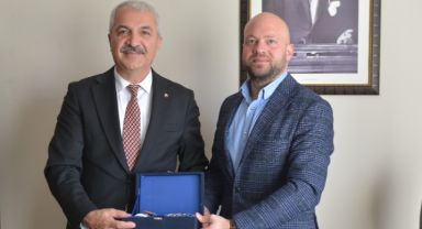 GEBZE TİCARET ODASI HEYETİNDEN S.S. KADIKÖY AĞAÇ İŞLERİ KOOPERATİFİ'NE ZİYARET