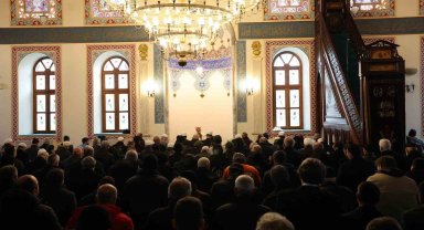 Asrın felaketinde hayatını kaybedenler dualarla anıldı