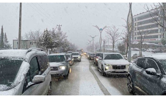 Kocaeli beyaza büründü