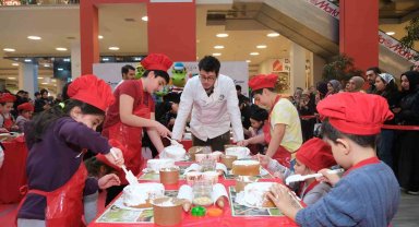 Masterchef Finalisti Ali Can Sabunsoy Gebze Center'da büyük ve küçük şeflerle buluştu