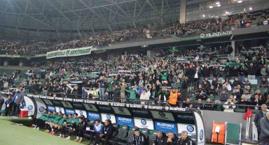 Kocaelispor-Sakaryaspor maçı biletleri karaborsaya düştü!