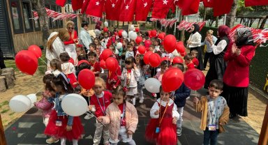 Çocuklar 23 Nisan'ı gururla kutladı