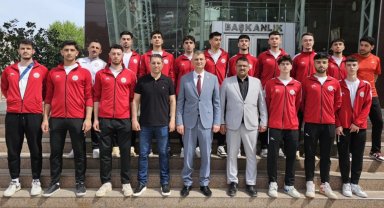 Gölcük Belediyespor Voleybol Takımının hedefi Türkiye şampiyonası