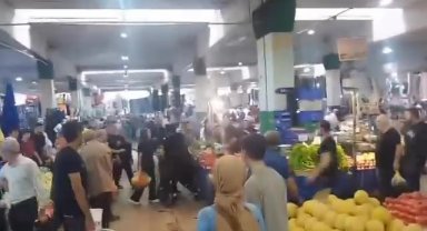 Pazarcı esnafı tarafından kızının yanında darp edildi