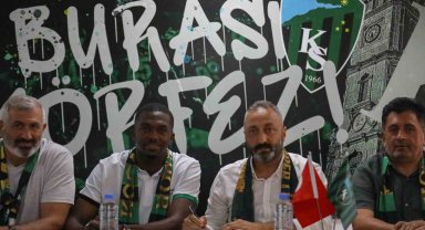 Anfernee Jamal Dijksteel resmen Kocaelispor'da