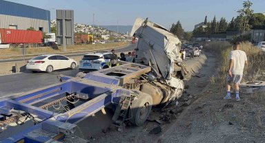 Kocaeli'de 5 kişinin öldüğü kazada tır sürücüsü tutuklandı