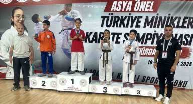 Körfezli minik karateciler Türkiye şampiyonasında altın ve bronz madalya aldı