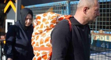 Gebze'de boşaltılan 12 binada oturanlar eşyalarını polis kontrolünde aldı