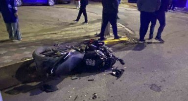 İş makinesi ile çarpışan motosikletli ağır yaralandı