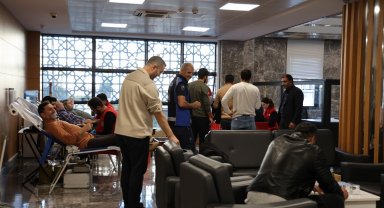 Kartepe'de kan ve kök hücre bağışı kampanyası düzenlendi