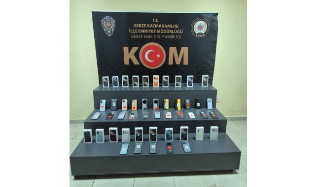 Kocaeli'de 3 milyon TL'lik gümrük kaçağı telefonlar ele geçirildi